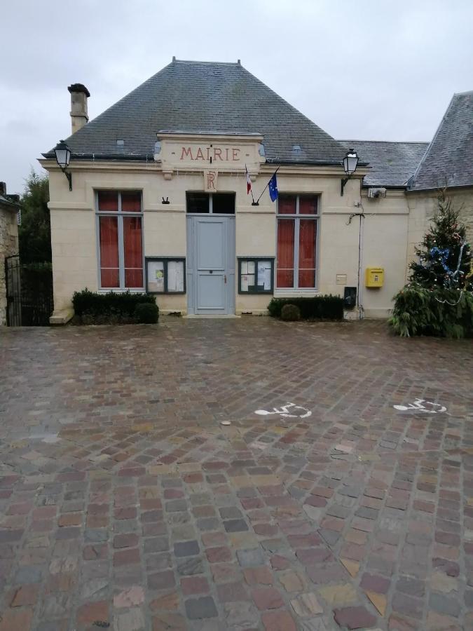 Au Repos Du Verger Couvrelles Kültér fotó